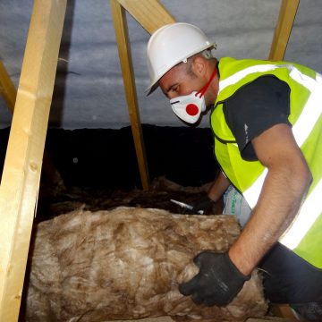 Considering DIY? 10 Reasons to Leave Insulation to the Professionals